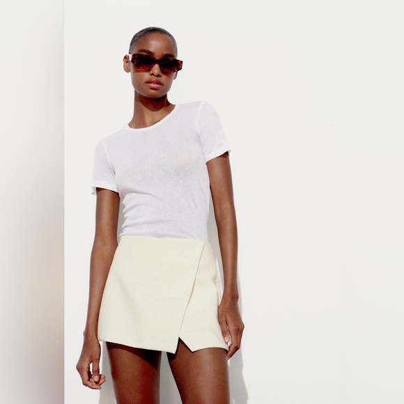 ZARA NEW WITH TAGS SKORT SHORT SKIRT ❤️